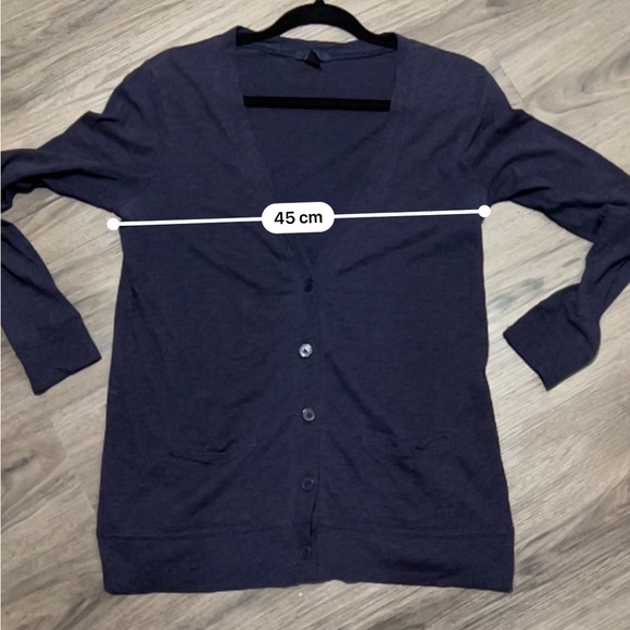 Gap Ladies Size S Navy Lightweight Button-up Cardigan - Picture 13 of 16